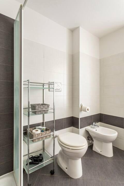 Appartement Terratetto In Centro + Parcheggio à Udine Extérieur photo